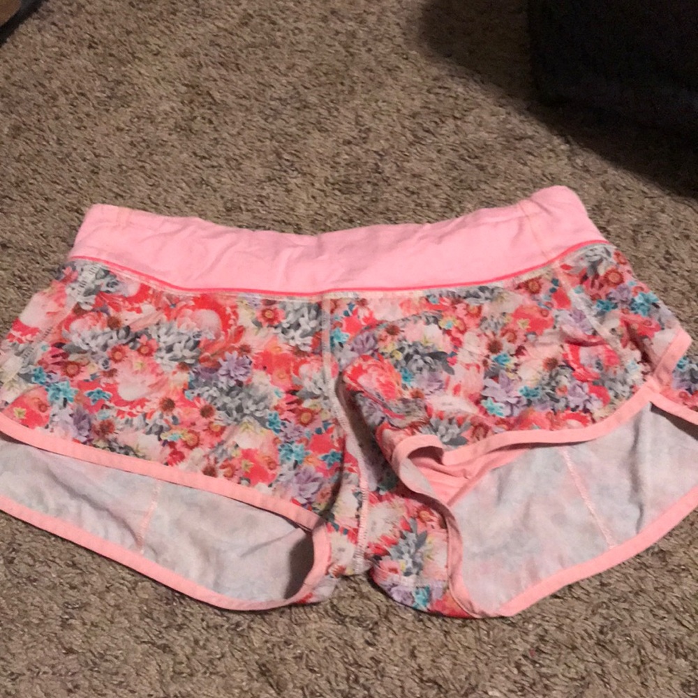 Lululemon running shorts size 6